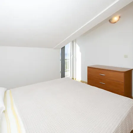 2 Bedroom Stunning In