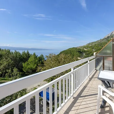 Apartamento 2 Bedroom Stunning In Lokva Rogoznica